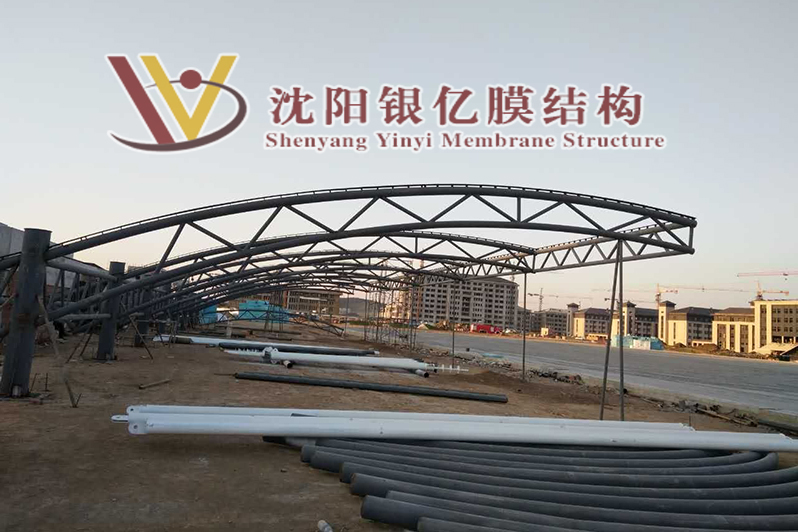 遼源現代職教園區一期主席臺407293.jpg